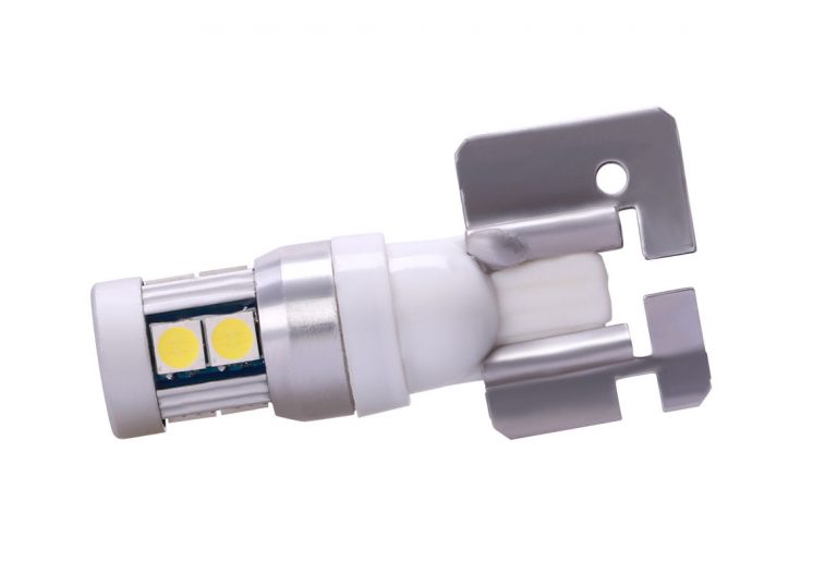 LEDOAUTO's custom-made 12-volt LED lights ，H2 LED bulbs for customers